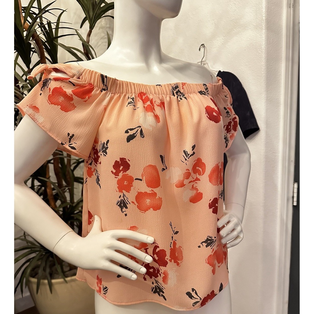 One Clothing Textured Off Shoulder Peach Pink Ruffle Blouse Babydoll‎ Smocked L